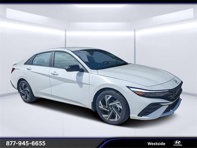 2025 Hyundai Elantra SEL's photo