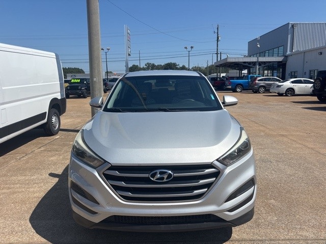 2018 Hyundai Tucson SE photo 2