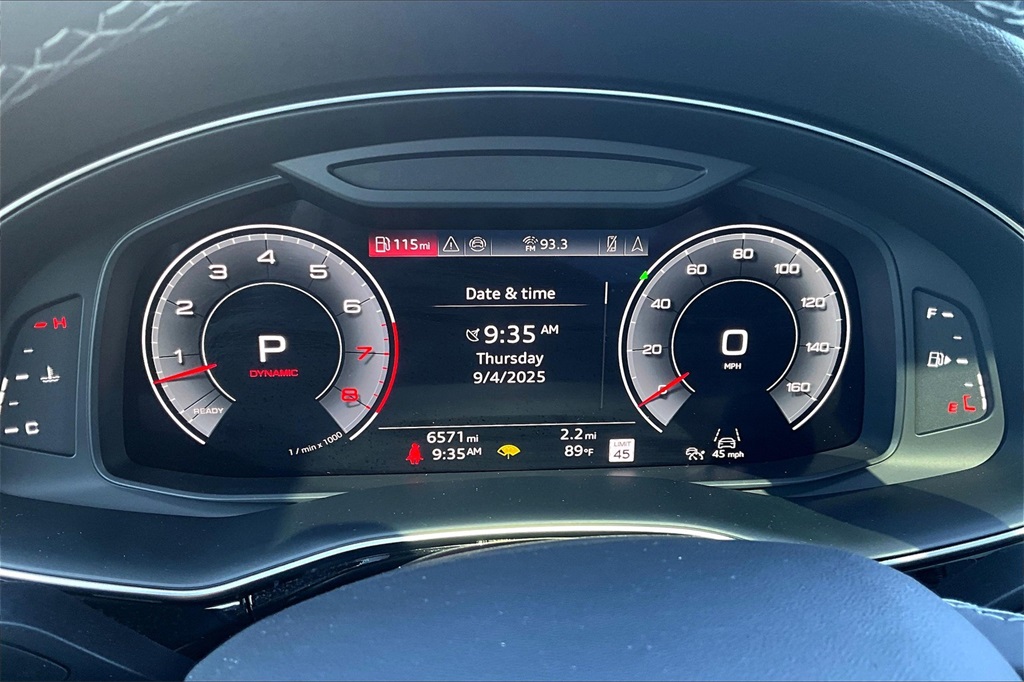 2025 Audi Q7 55 Premium Plus photo 10