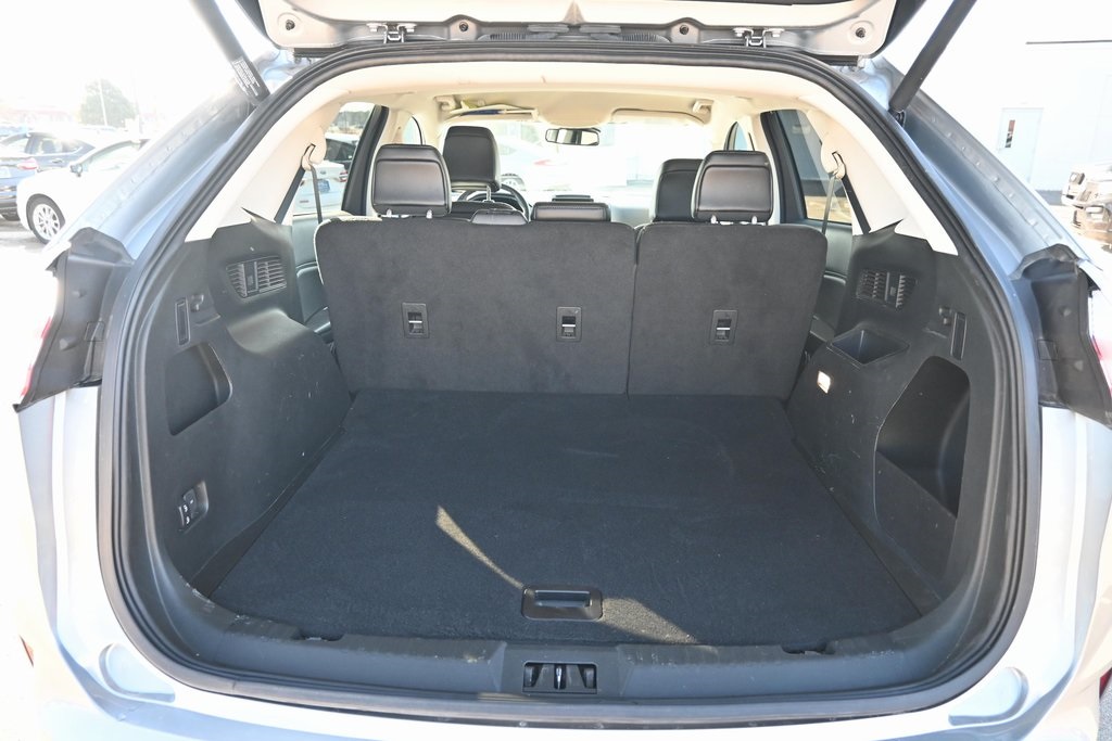 2022 Ford Edge SEL photo 11