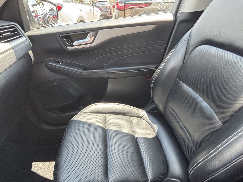 2021 Ford Escape SEL photo 15