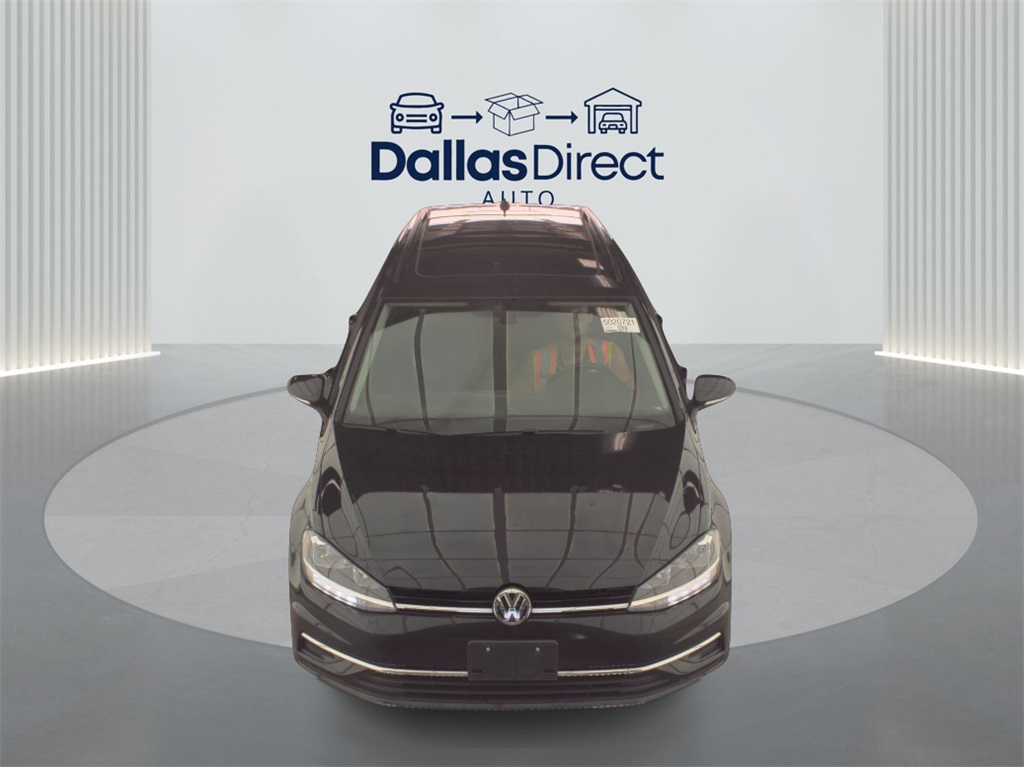 2018 Volkswagen Golf SportWagen SE photo 3