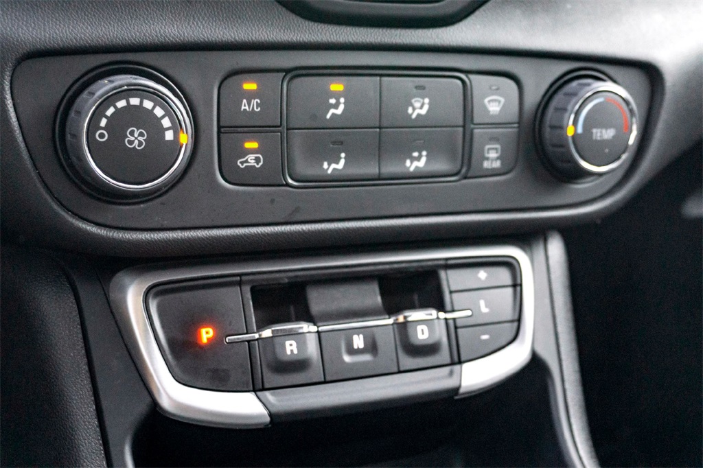 2024 Gmc Terrain SLE photo 24
