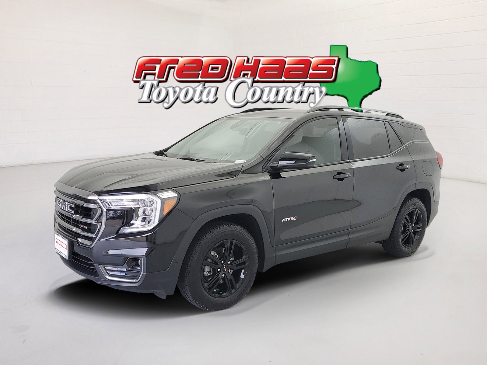 2024 GMC Terrain AT4's photo