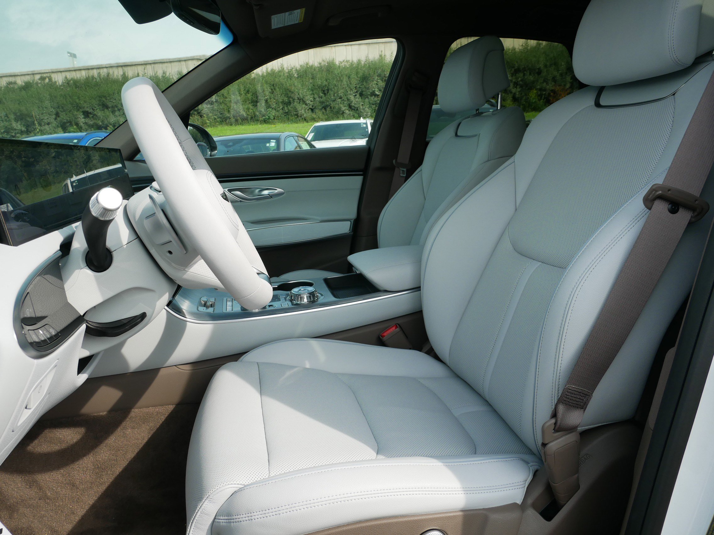 2026 Genesis Electrified GV70 photo 4