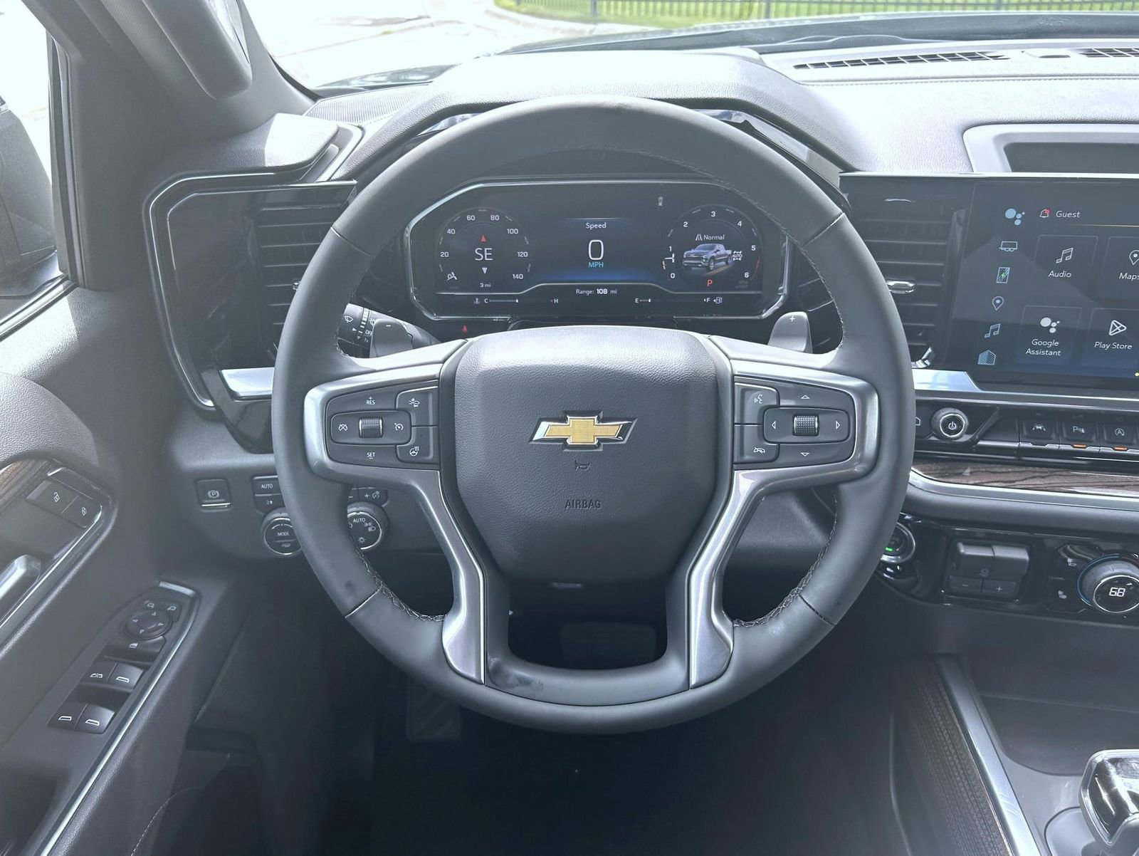 2025 Chevrolet Silverado 1500 LT photo 11