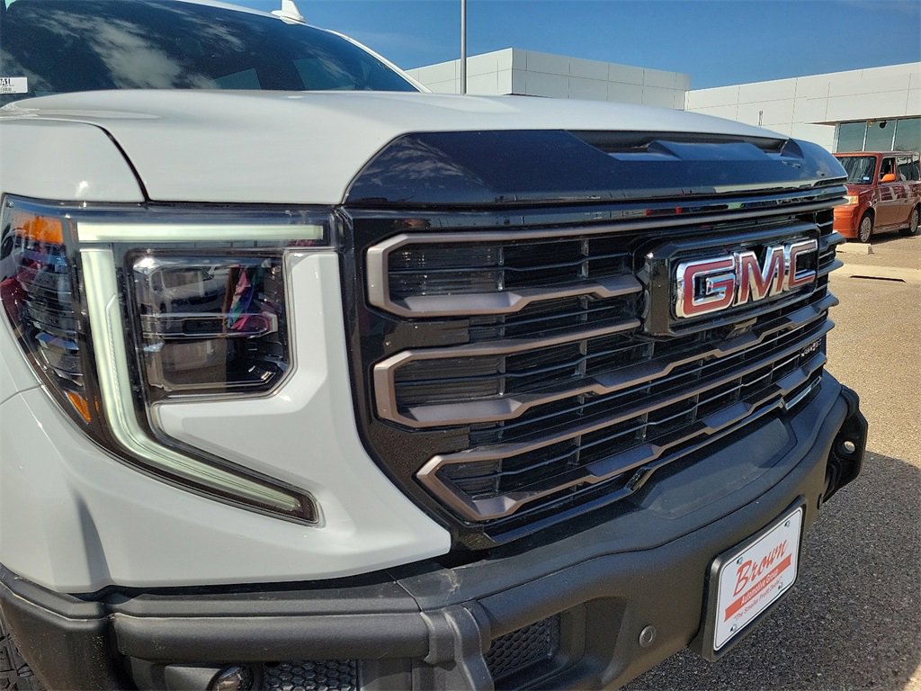 2024 Gmc Sierra 1500 AT4X photo 13
