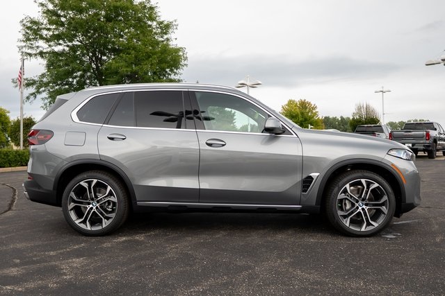 2026 Bmw X5 xDrive40i photo 2