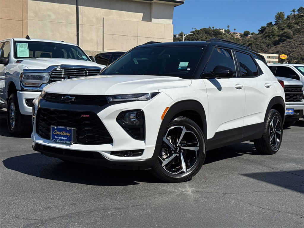 2023 Chevrolet Trailblazer RS photo 2