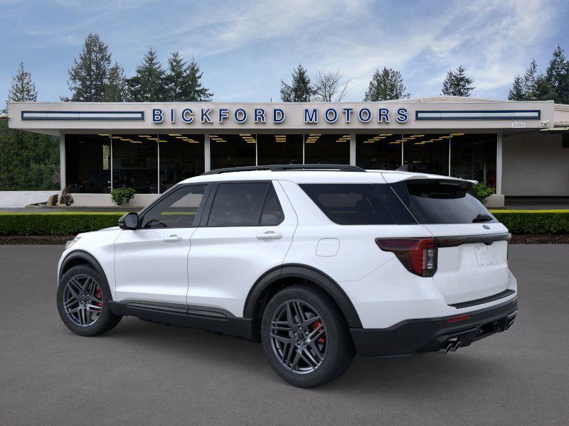 2025 Ford Explorer ST photo 4