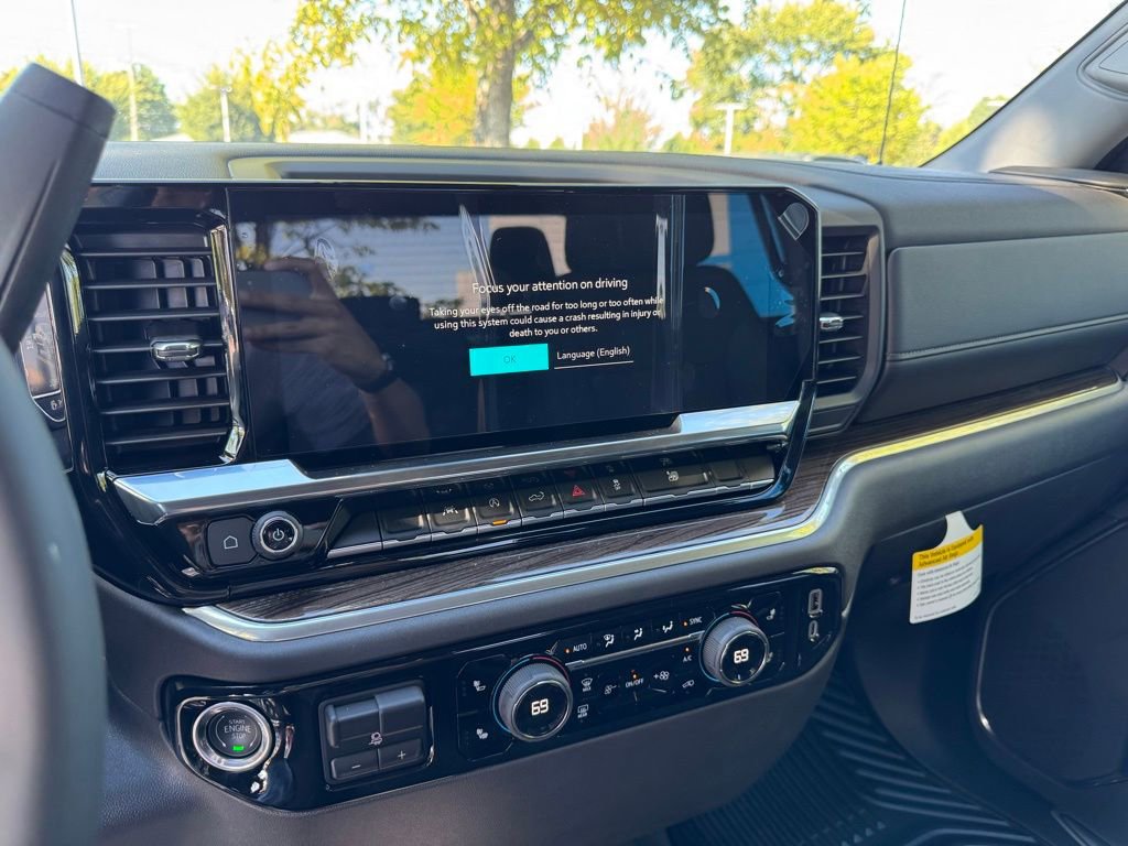 2025 Chevrolet Silverado 1500 LT photo 14