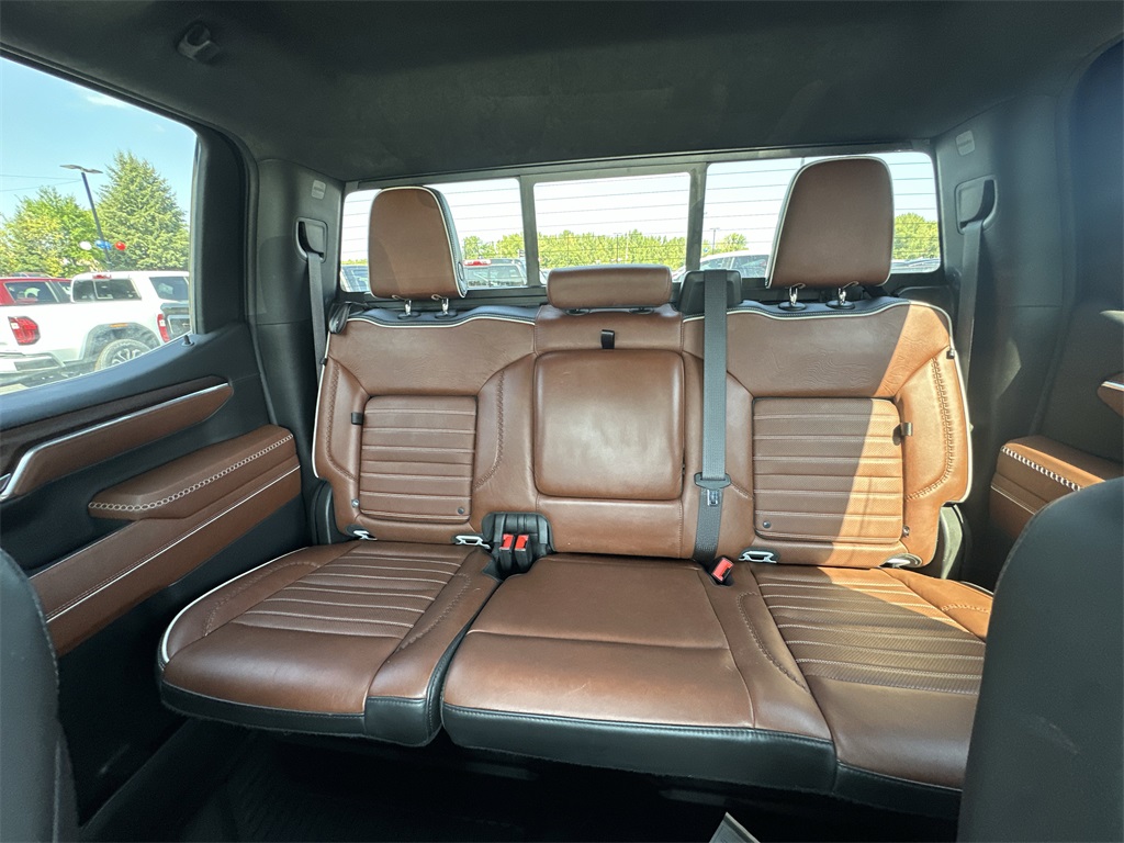 2024 GMC SIERRA - Image 17