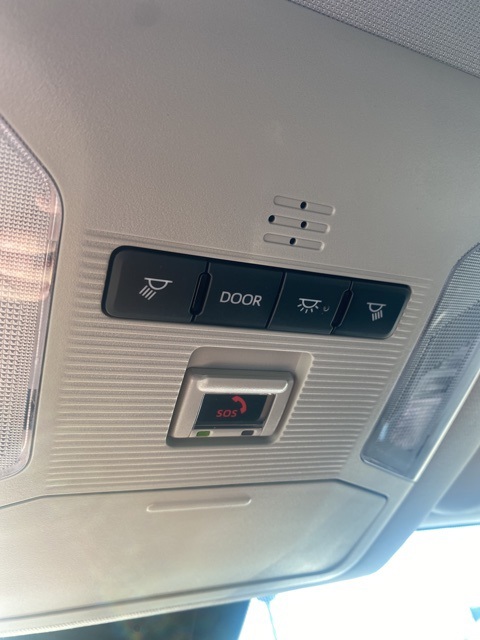 2024 Toyota RAV4 LE photo 22