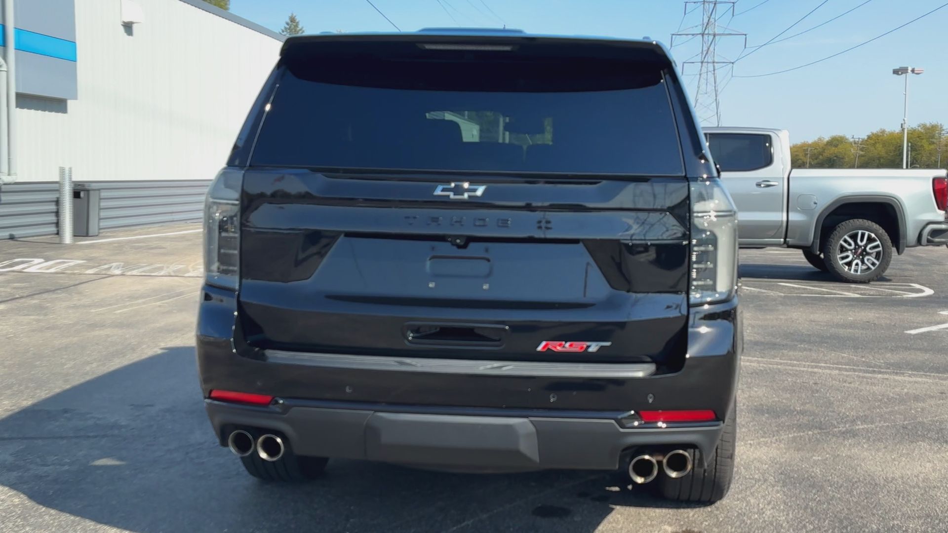 2025 Chevrolet Tahoe RST photo 3