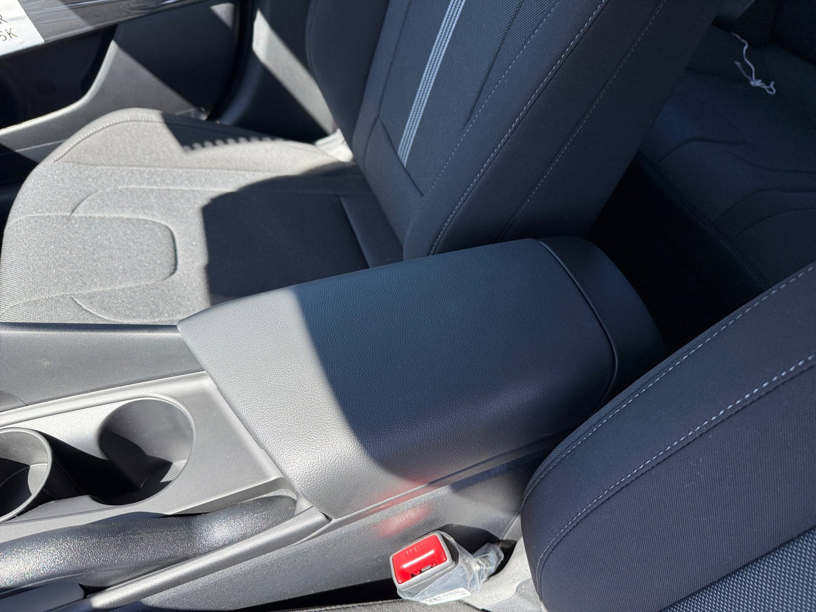 2025 Hyundai Elantra SE photo 14