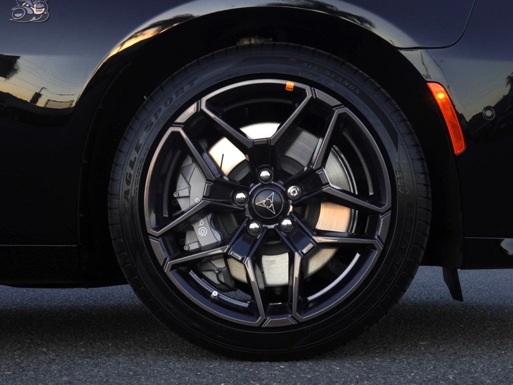 New 2026 Diamond Black Crystal Pearlcoat Dodge R/T Scat Pack image 8