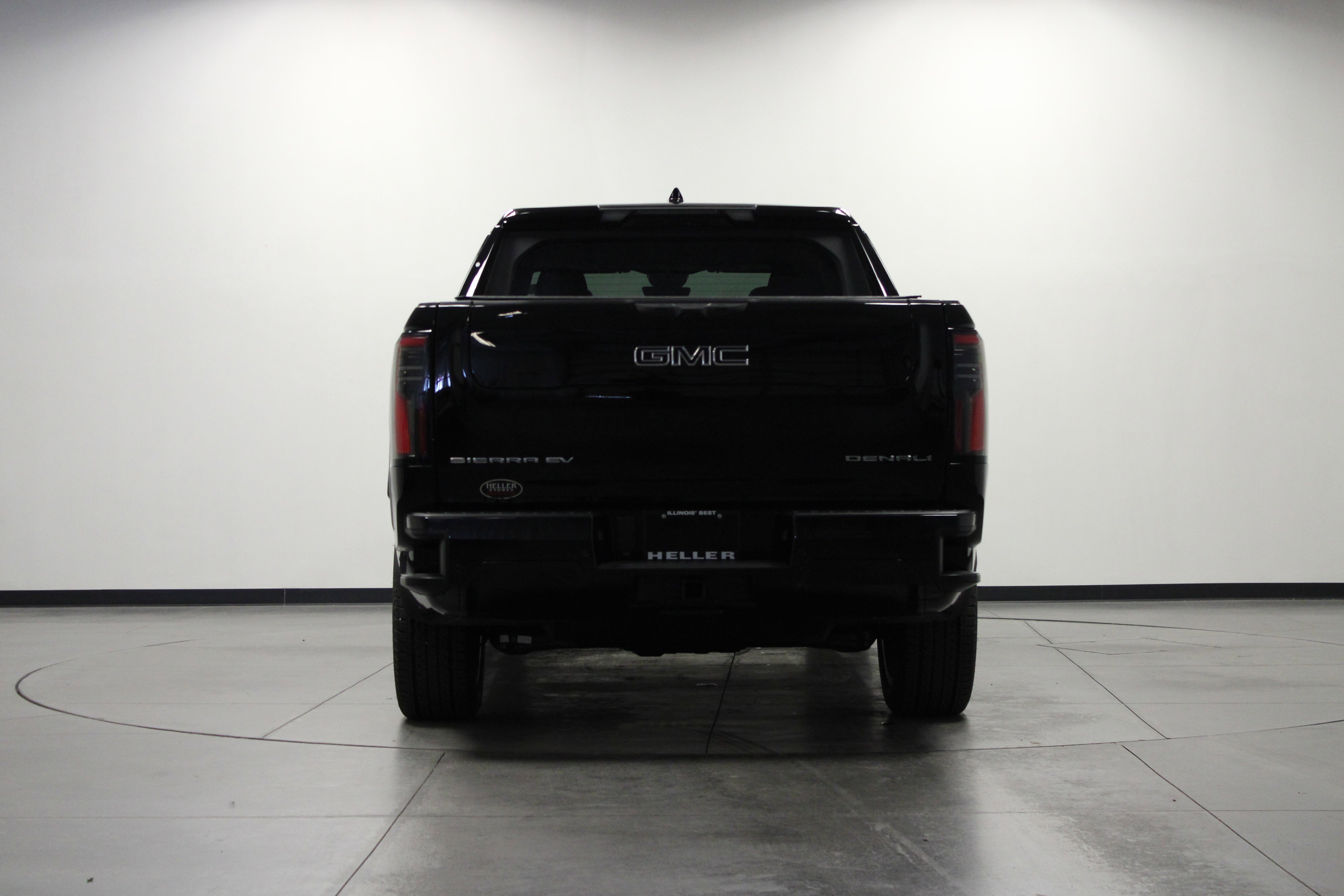 2025 Gmc Sierra EV Denali photo 3