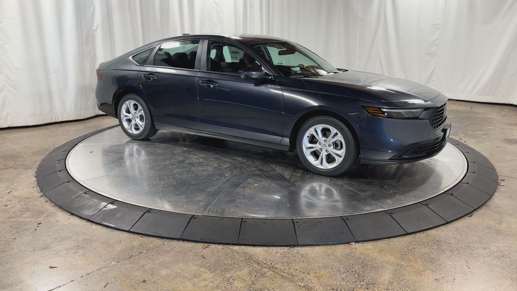 2025 Honda Accord LX photo 2