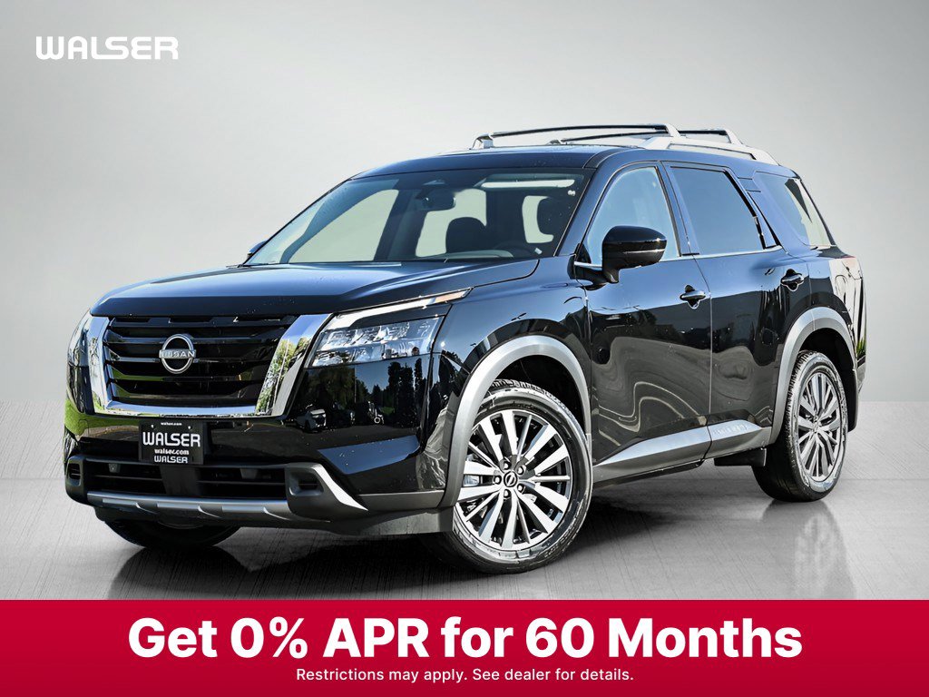 2025 Nissan Pathfinder SL's photo