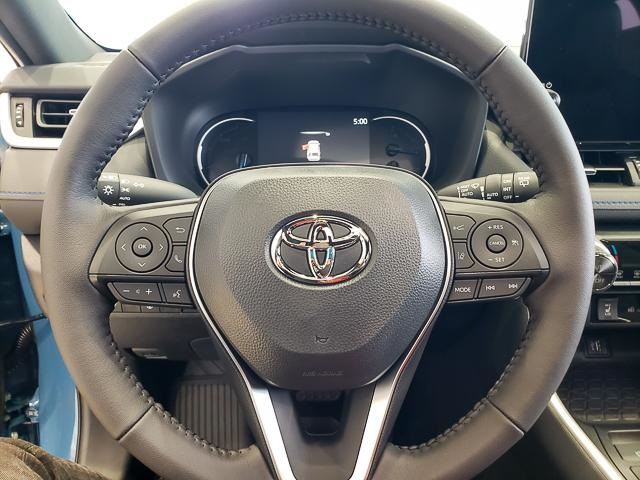 2025 Toyota RAV4 Hybrid XSE photo 15