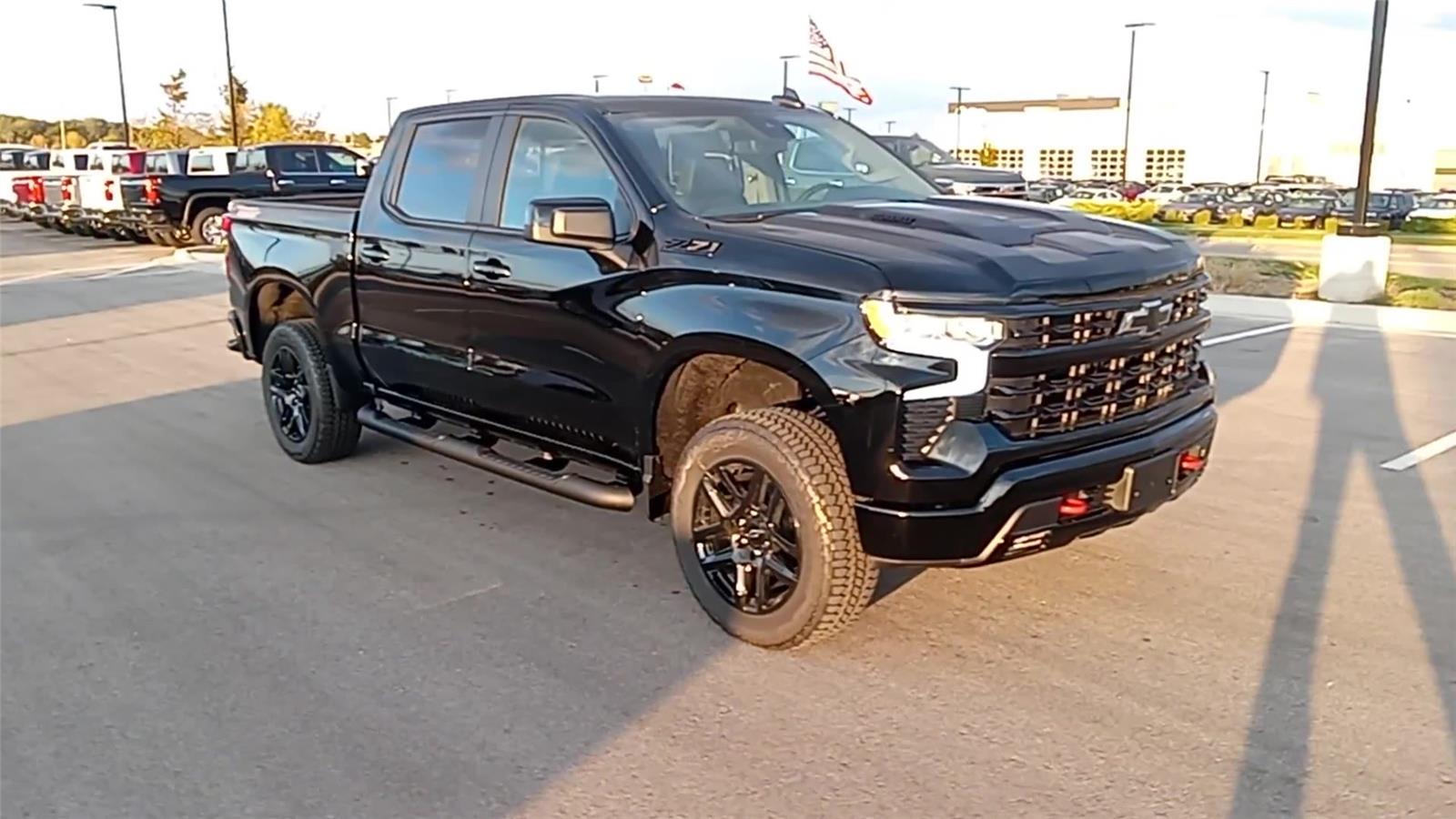 2026 Chevrolet Silverado 1500 LT Trail Boss High Country photo 4