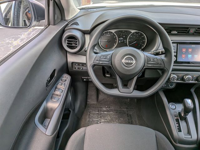 2025 Nissan Kicks Play S photo 11