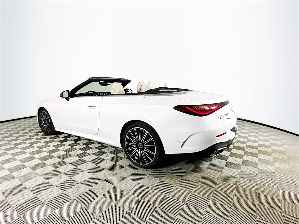 2026 Mercedes Benz CLE 300 4MATIC photo 4