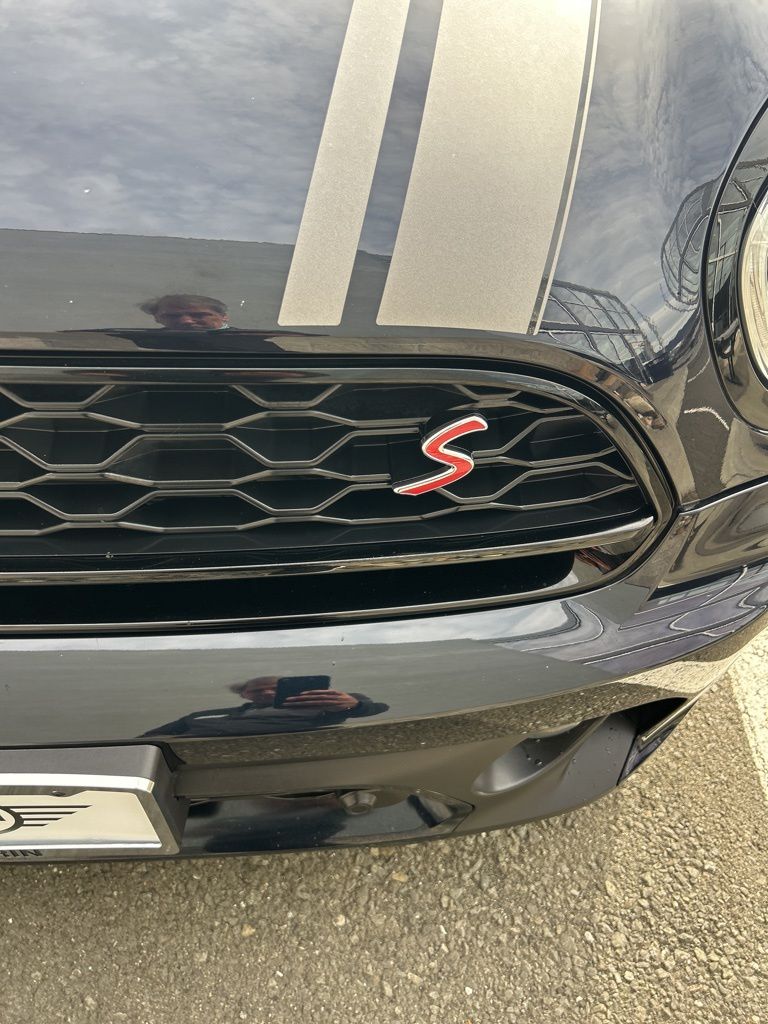 2023 Mini Cooper S Iconic photo 3