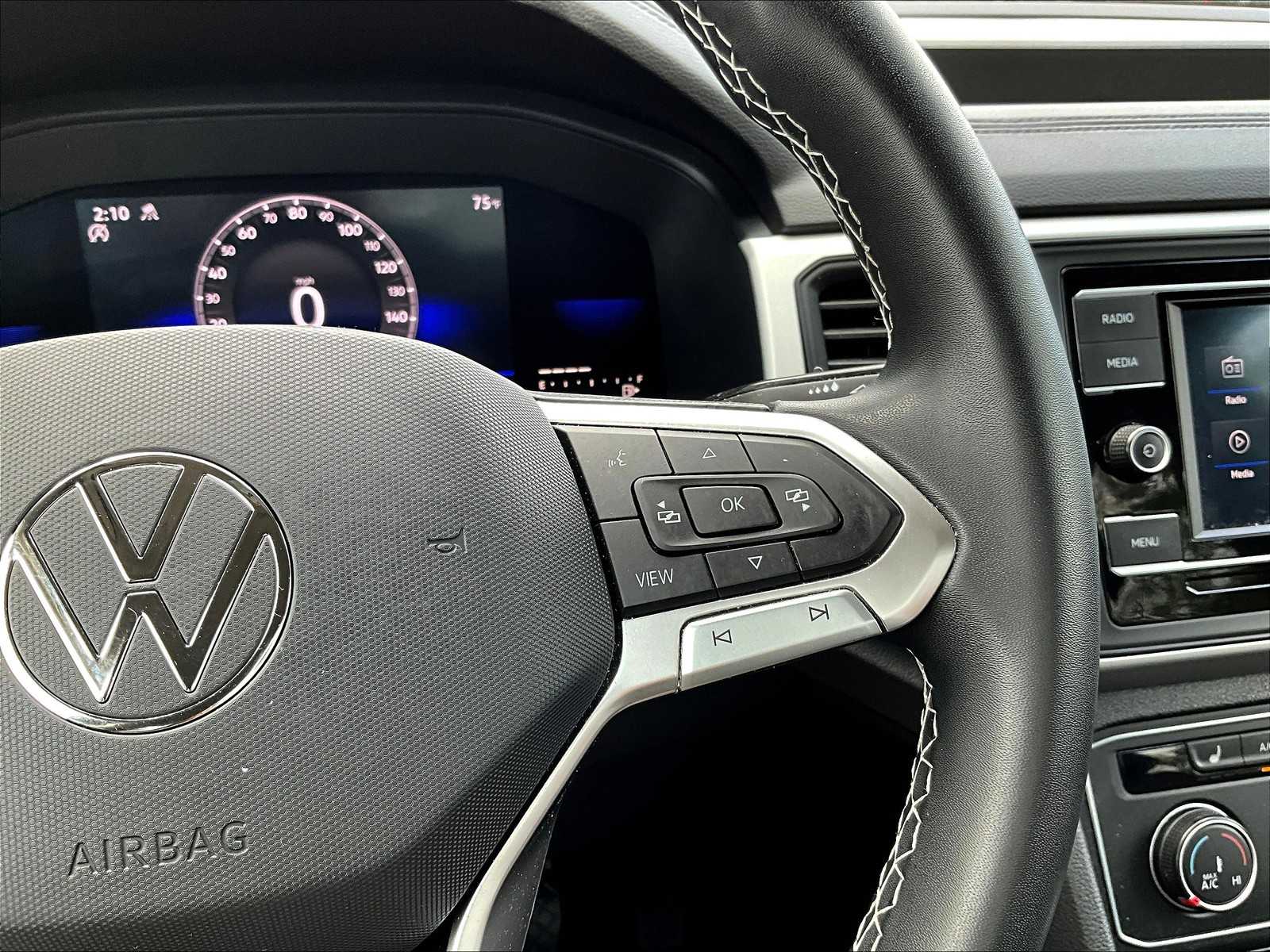 2022 Volkswagen Atlas SE photo 22