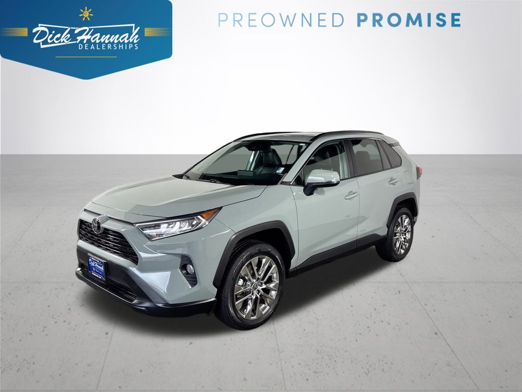 2021 Toyota RAV4 XLE Premium
