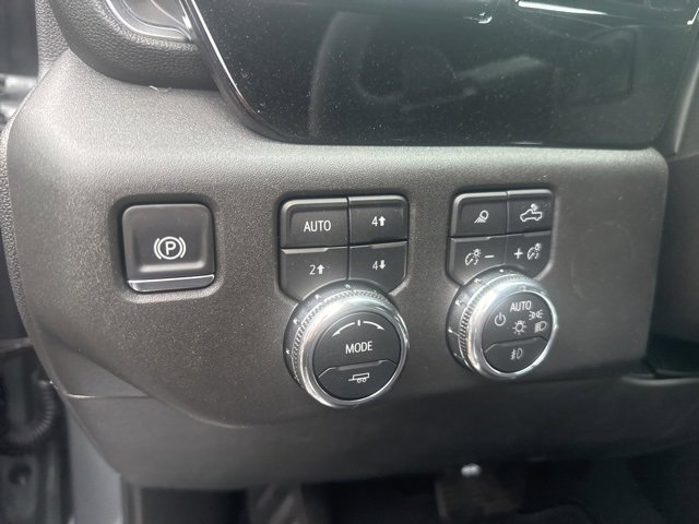 2025 Gmc Sierra 1500 SLT photo 11