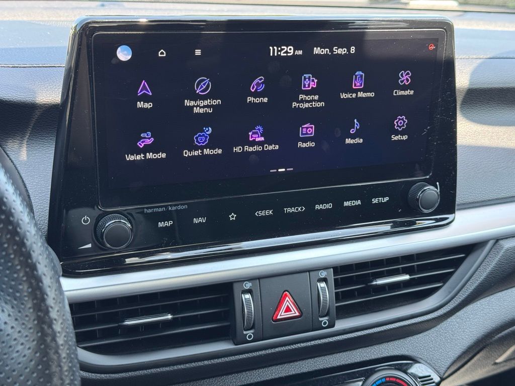 2023 Kia Forte GT-Line photo 31