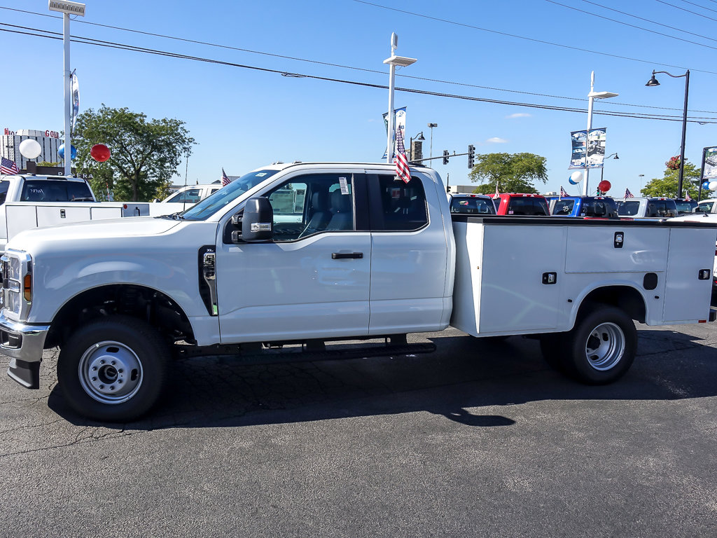 2025 FORD F-350 - Image 8