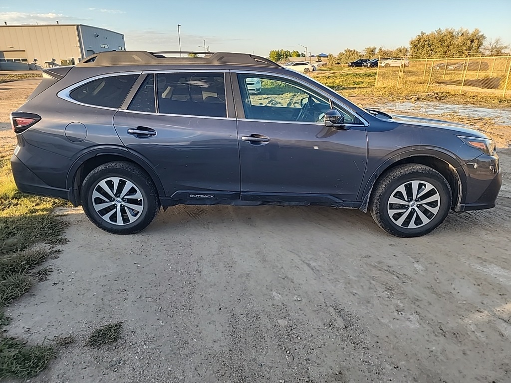 2021 Subaru Outback Premium photo 5