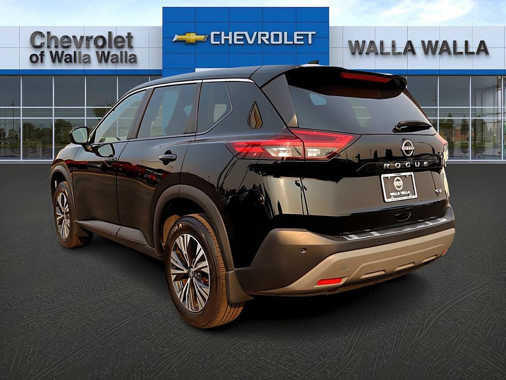 2023 Nissan Rogue SV photo 5