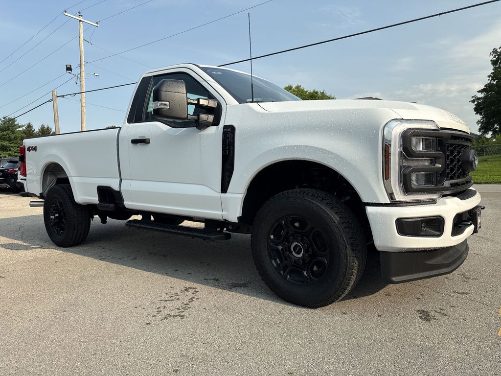 2025 Ford F-350 XL photo 3