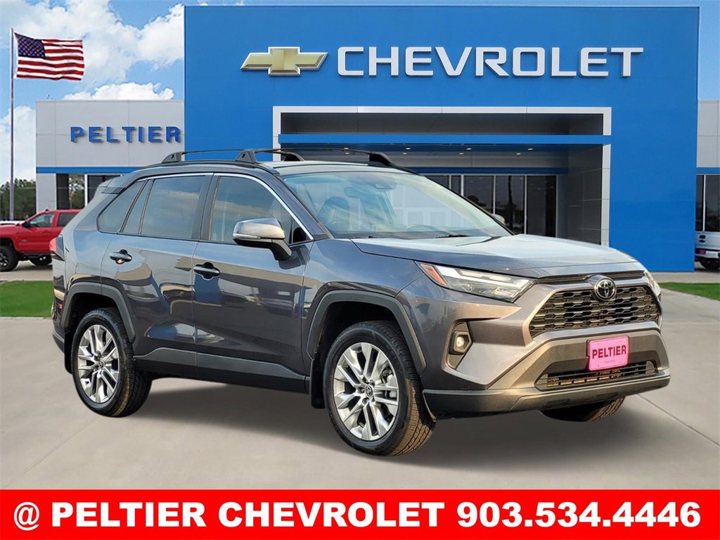 2023 Toyota RAV4 XLE Premium's photo