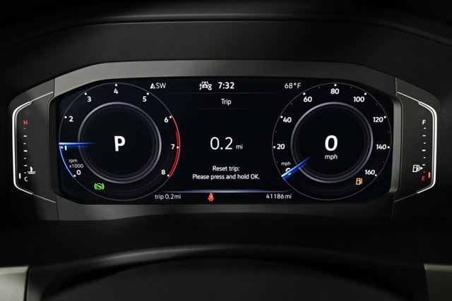 2022 Volkswagen Atlas Cross Sport SE Technology photo 20