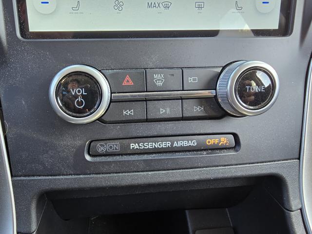 2023 Ford Edge SEL photo 19