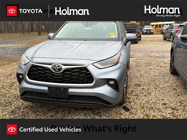 2023 Toyota Highlander XLE's photo