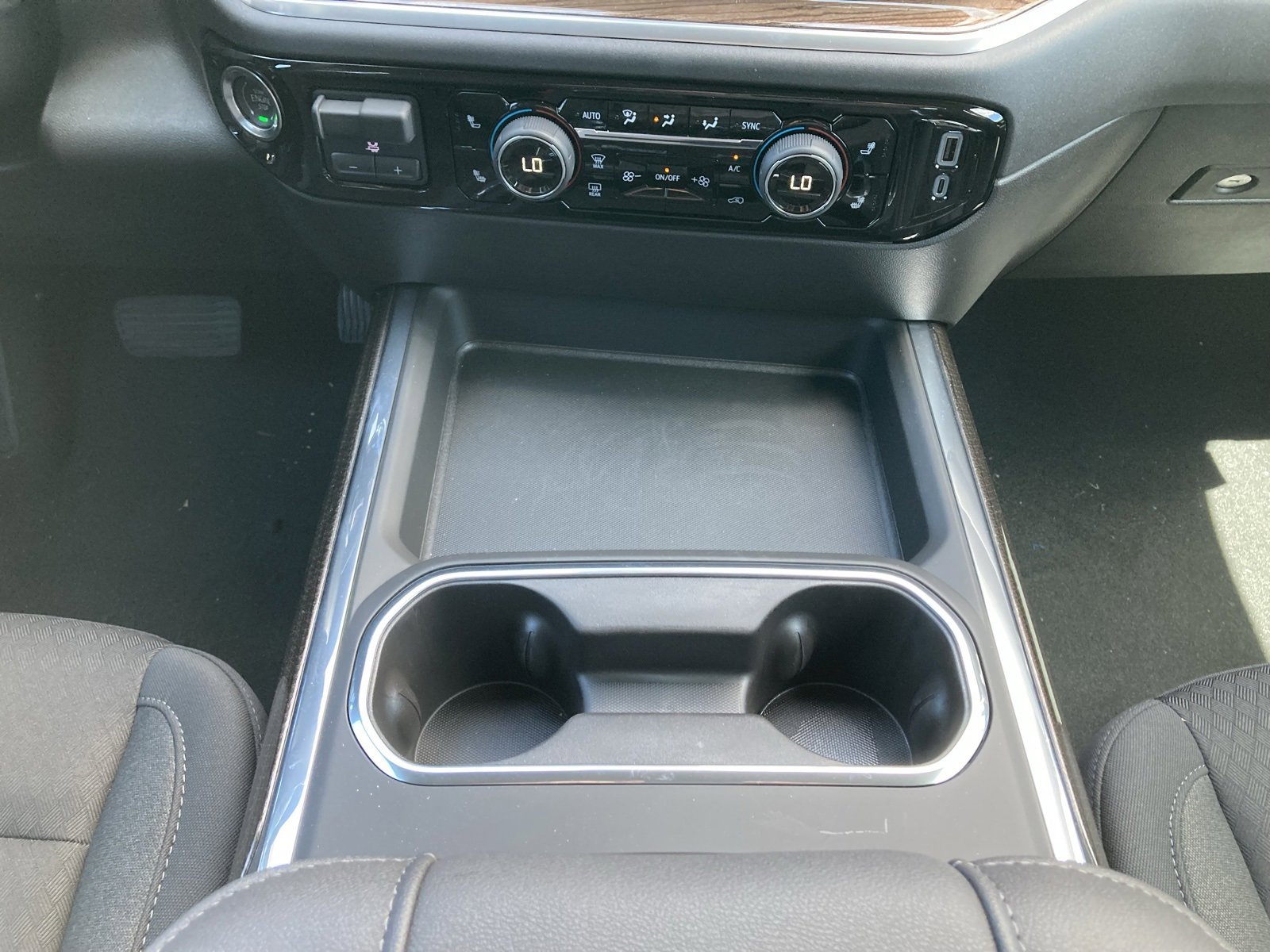 2025 Chevrolet Silverado 2500HD LT photo 29