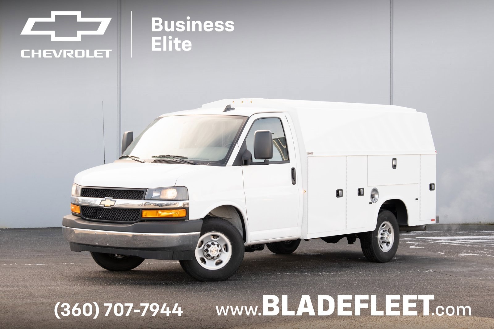 2024 Chevrolet Express Cutaway Base's photo