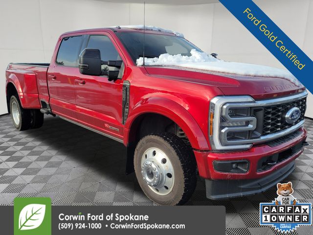 2026 Ford F-450 Super Duty Platinum's photo