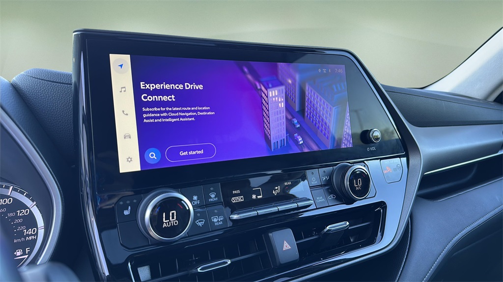 2023 Toyota Highlander XLE photo 19