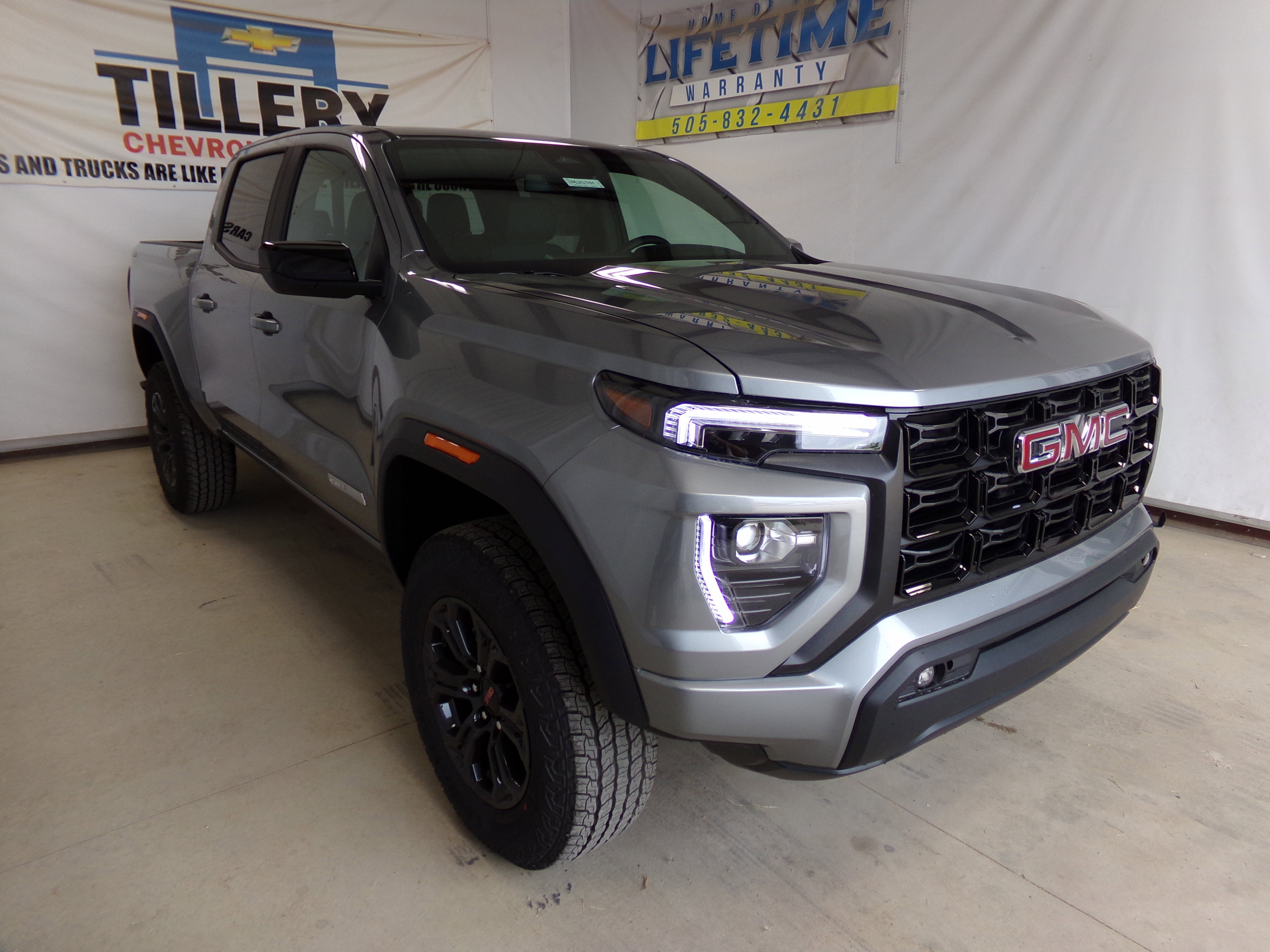 2025 GMC Canyon Elevation's photo