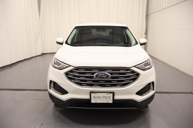 2019 Ford Edge SEL photo 3