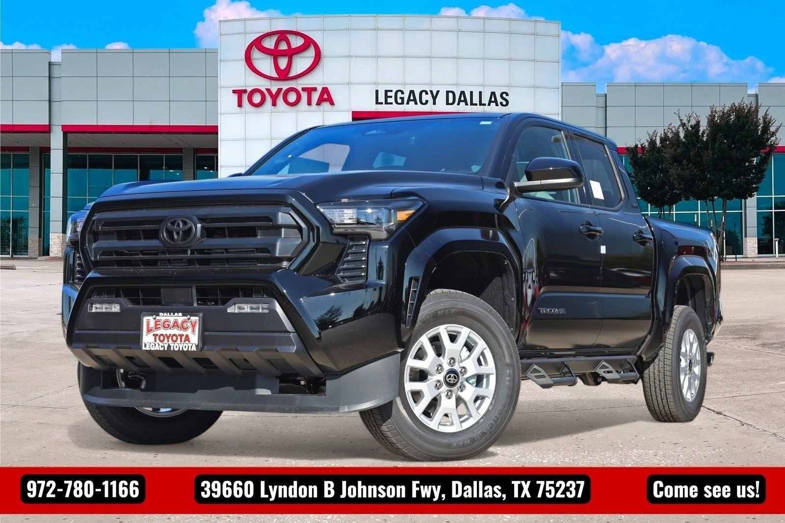 2025 Toyota Tacoma SR5's photo