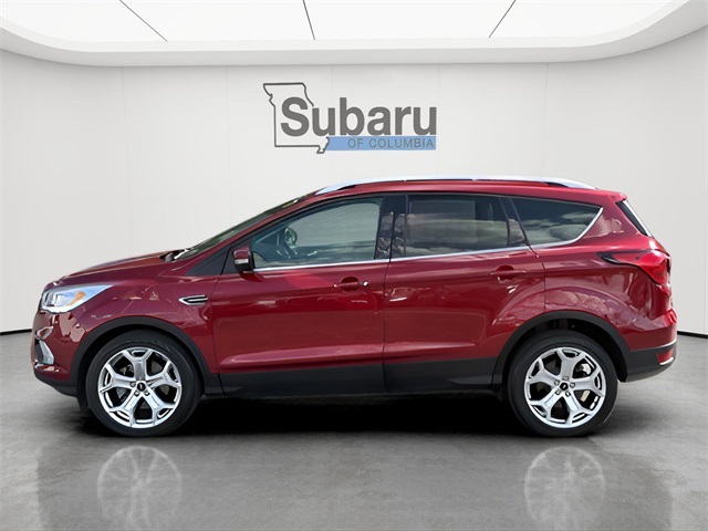 2019 Ford Escape Titanium photo 3
