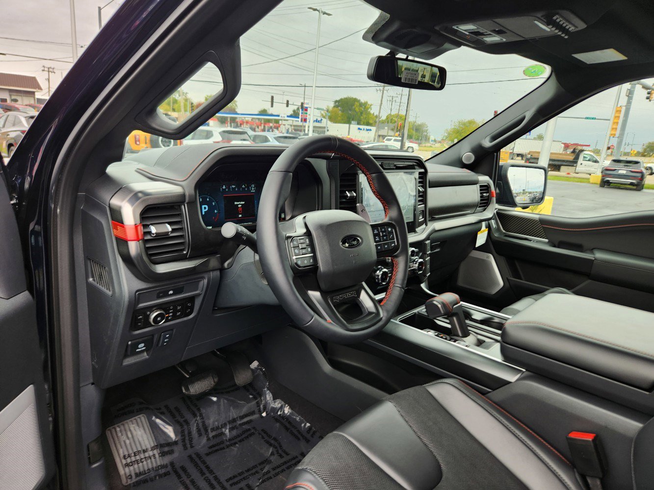 2025 Ford F-150 Raptor photo 2