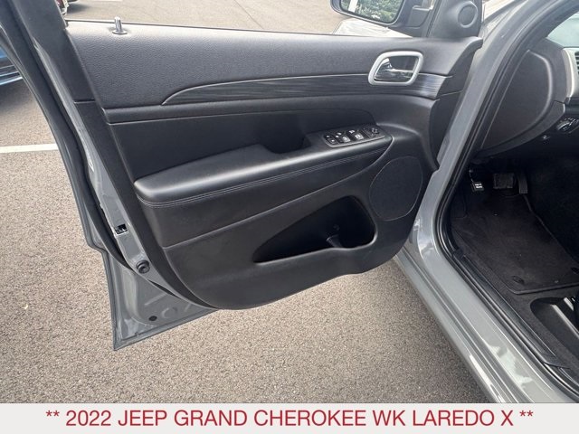 2022 Jeep Cherokee Laredo X photo 4